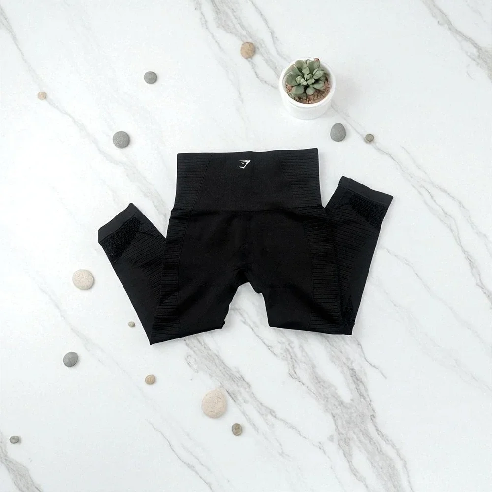 Gymshark Cropped Leggings Black High Waisted Workout Gym Activewear Size 4‎